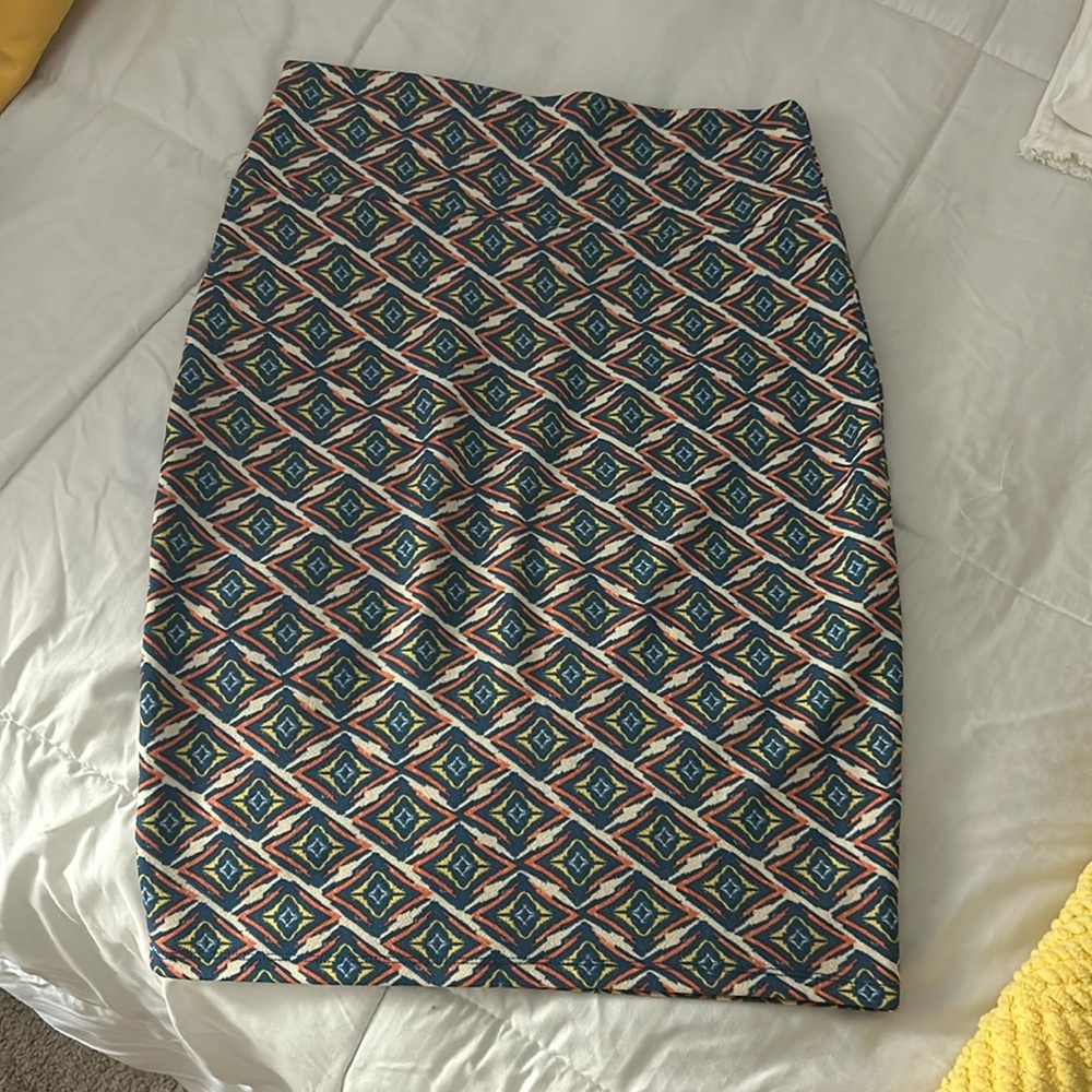 No pets non-smoker. A line skirt.